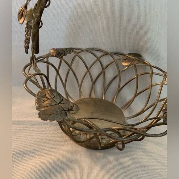 Vintage Sliver Plated Basket, Godingers - Picture 7 of 7
